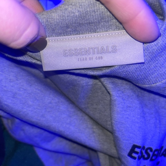 NWOT essentials youth grey tshirt size 10 fear of god. - Picture 3 of 7